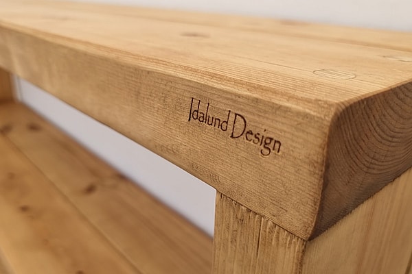 Massiv skænk i lysebrun - Idalund Design
